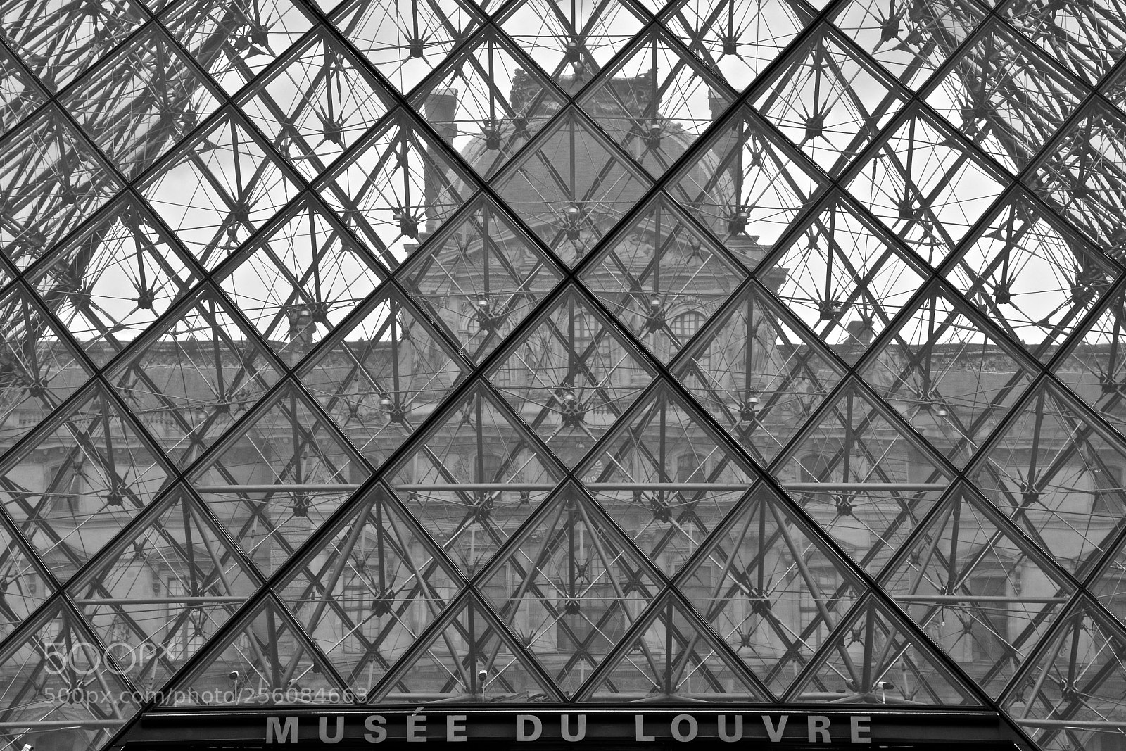 Nikon D7200 sample photo. Louvre detail photography