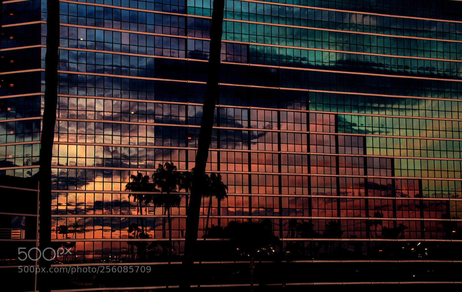 Canon EOS 70D sample photo. Sunset on glass photography