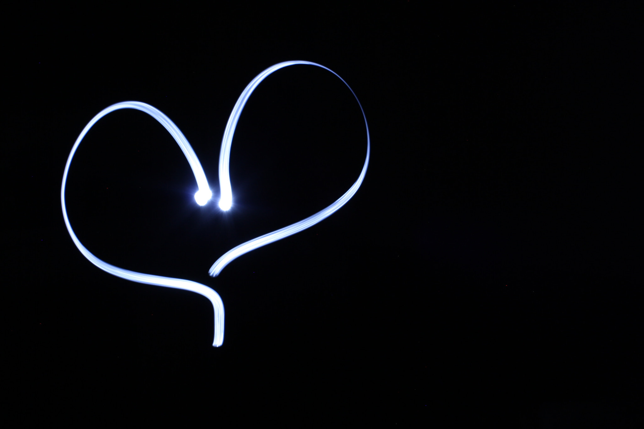 Canon EOS 1000D (EOS Digital Rebel XS / EOS Kiss F) sample photo. Light painting photography