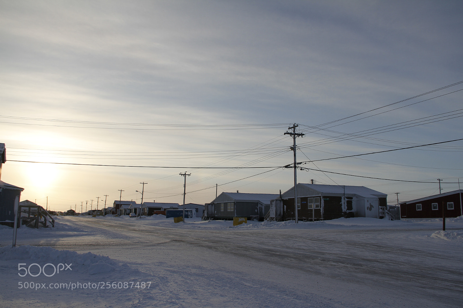 Canon EF-S 18-135mm F3.5-5.6 IS sample photo. Street view of an photography