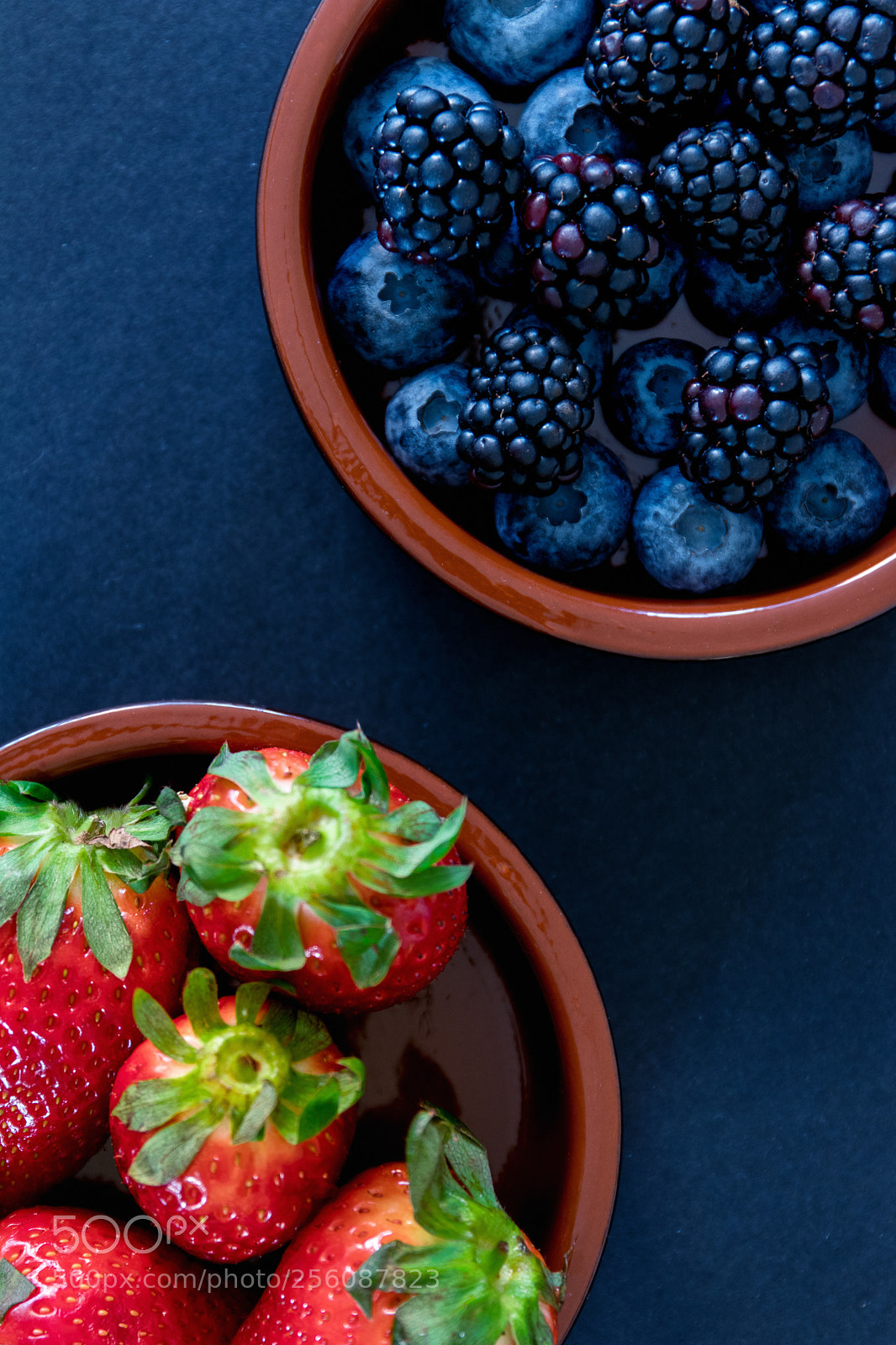 Canon EOS 80D sample photo. Blueberries and strawberries photography
