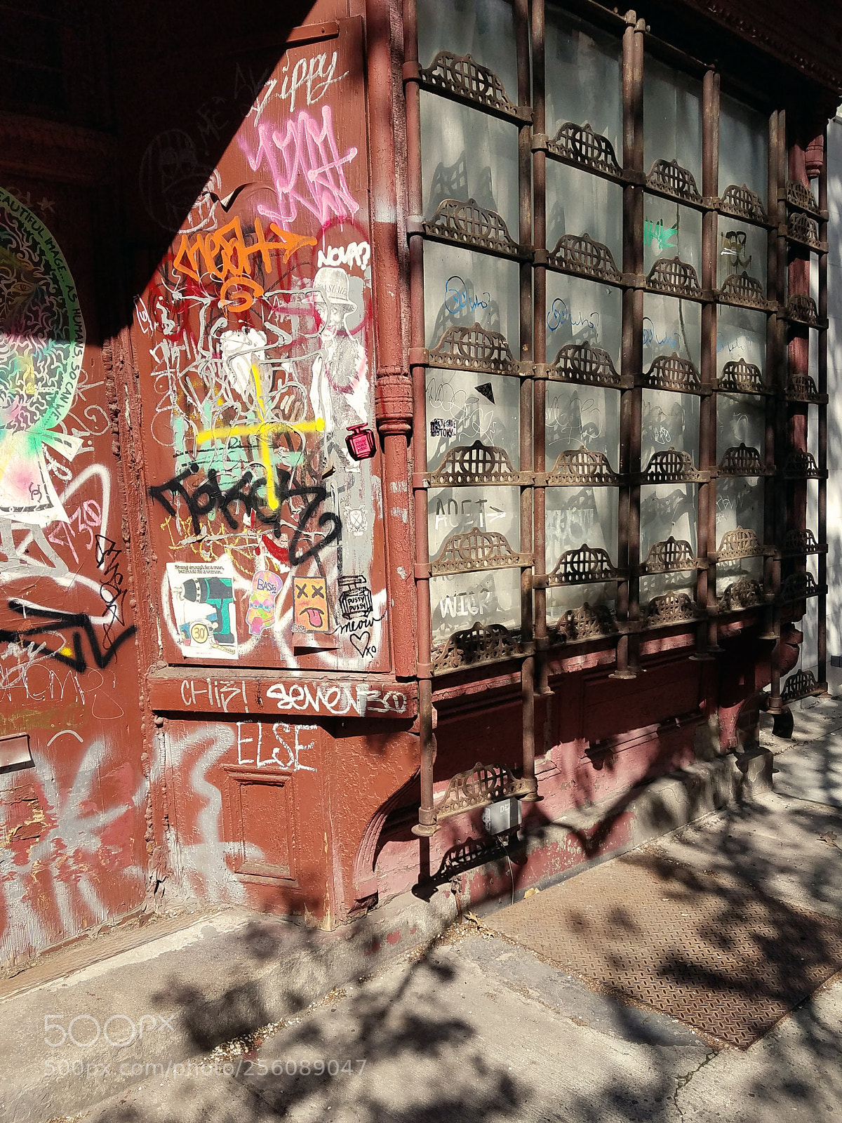 Samsung Galaxy S7 sample photo. East village window photography