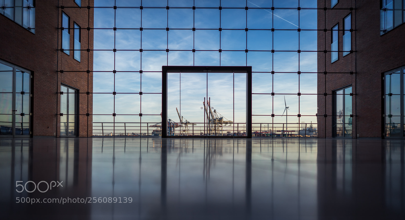 Sony a7 II sample photo. Hamburg, glass photography