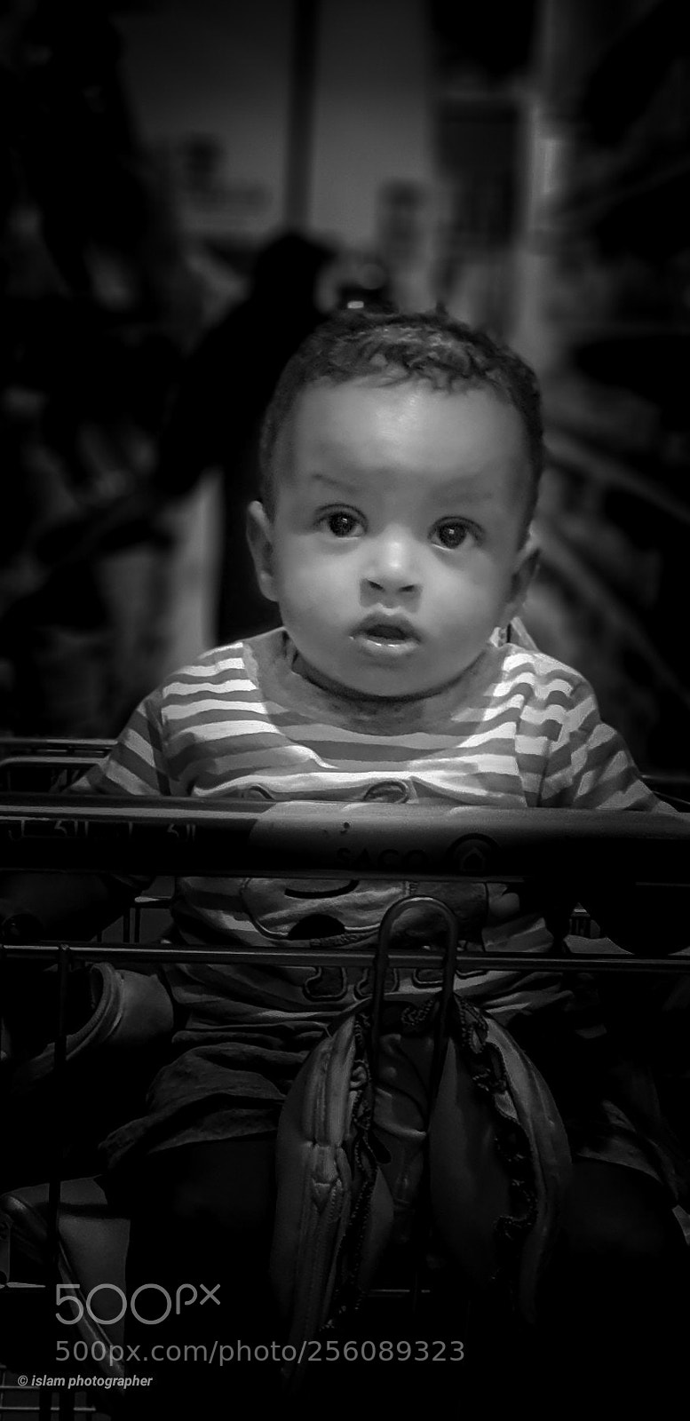 Samsung Galaxy S9+ sample photo. My baby in shopping photography