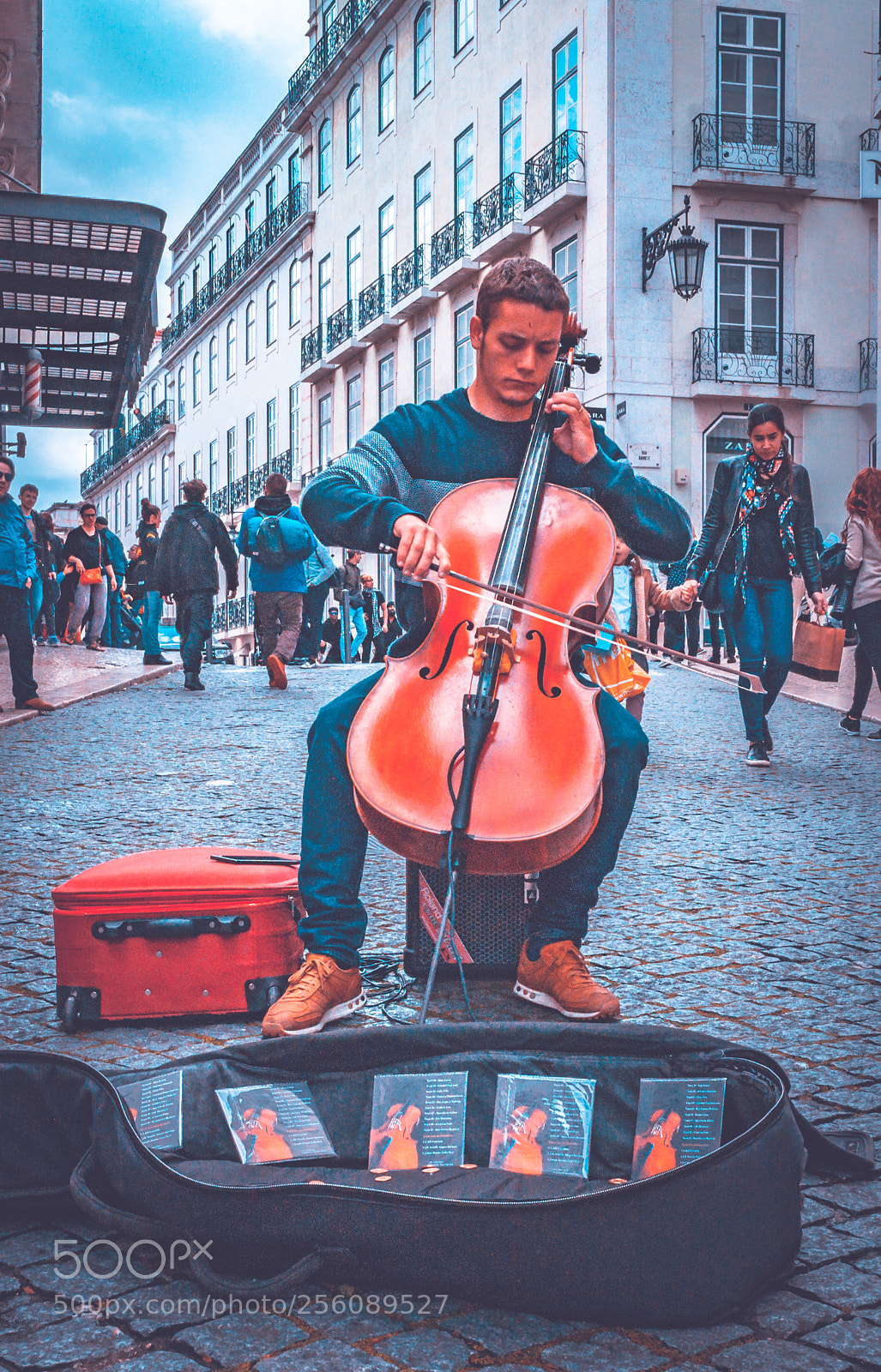 Nikon D5000 sample photo. Music of streets photography