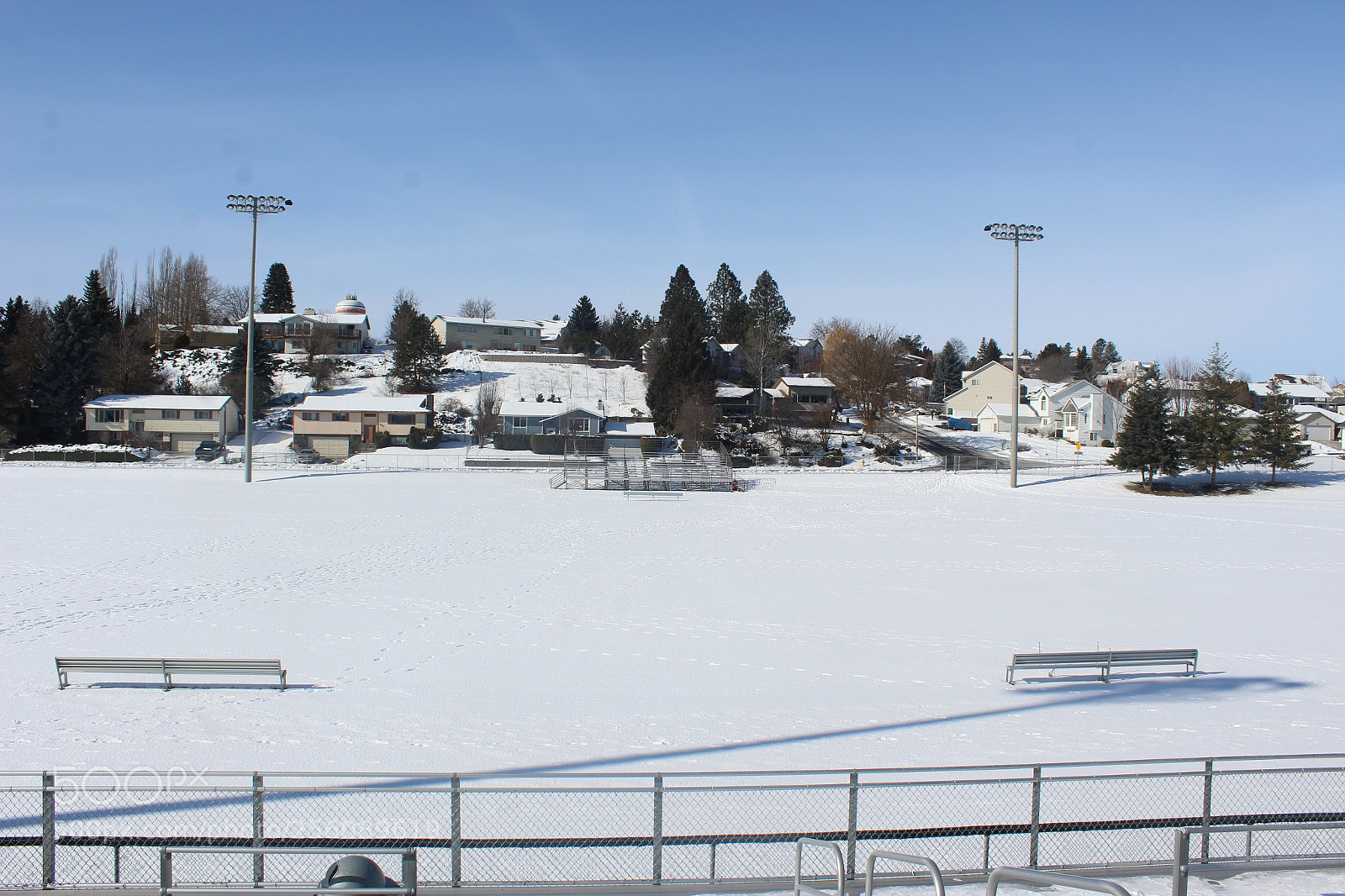 Canon EOS 1200D (EOS Rebel T5 / EOS Kiss X70 / EOS Hi) sample photo. Football field photography