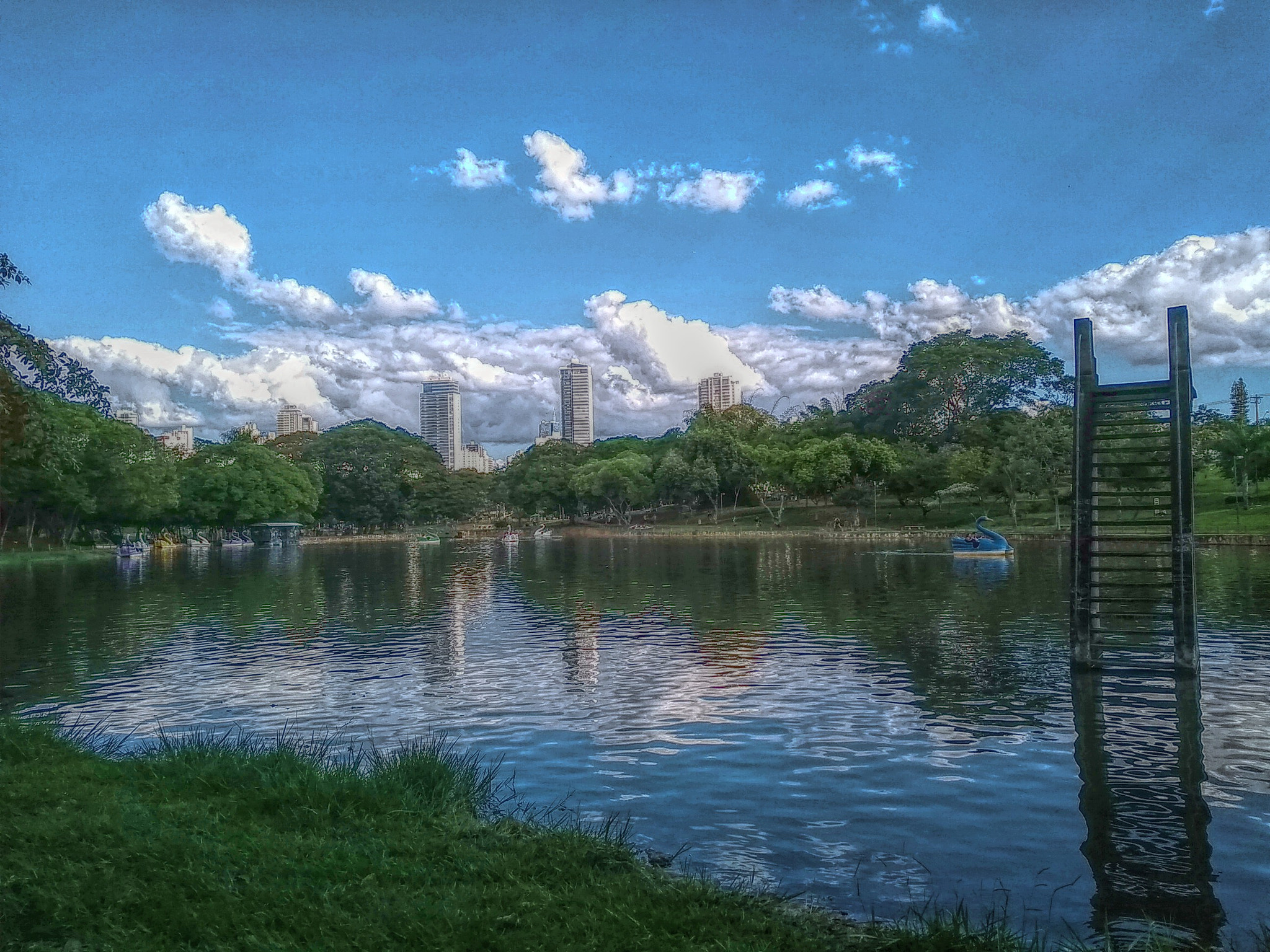Motorola Moto G (5S) sample photo