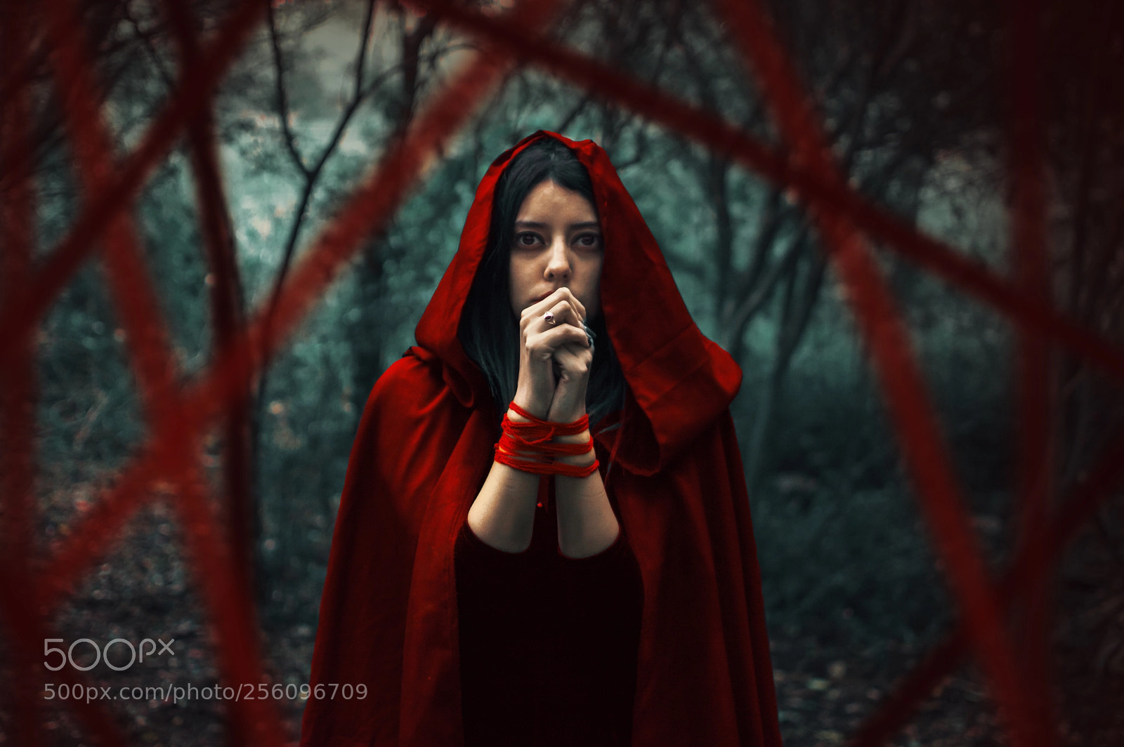 Nikon D3200 sample photo. Witch with chains bruja photography