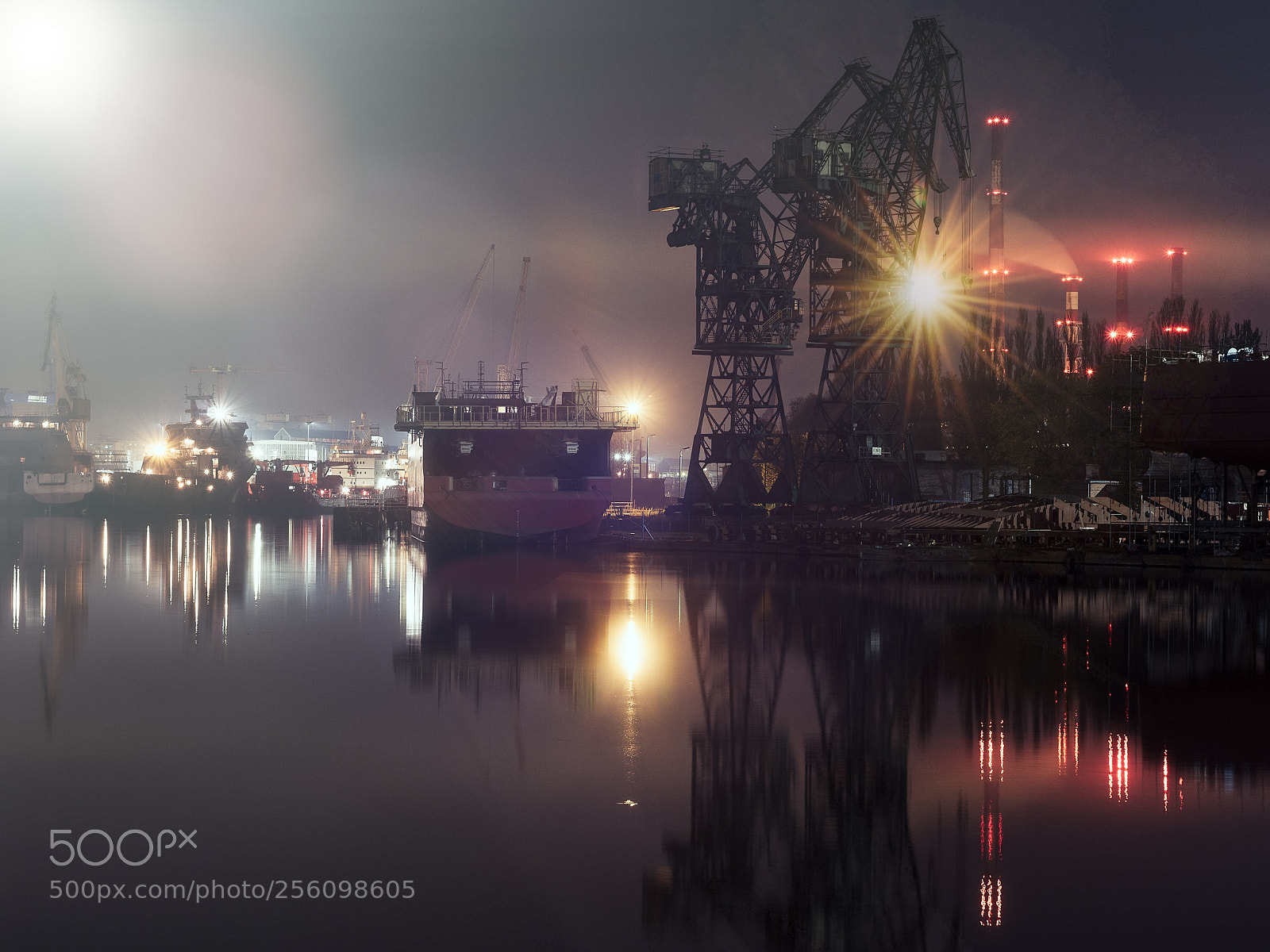 Olympus OM-D E-M5 II sample photo. Shipyard photography
