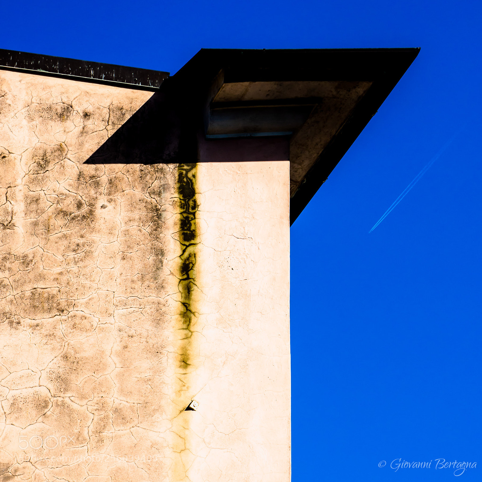 Olympus OM-D E-M10 II sample photo. Parallel paths photography