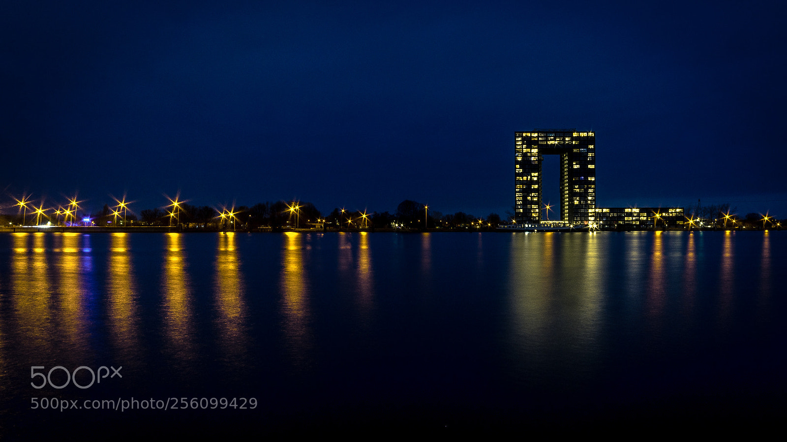 Nikon D5100 sample photo. Tasmantower with city lights photography