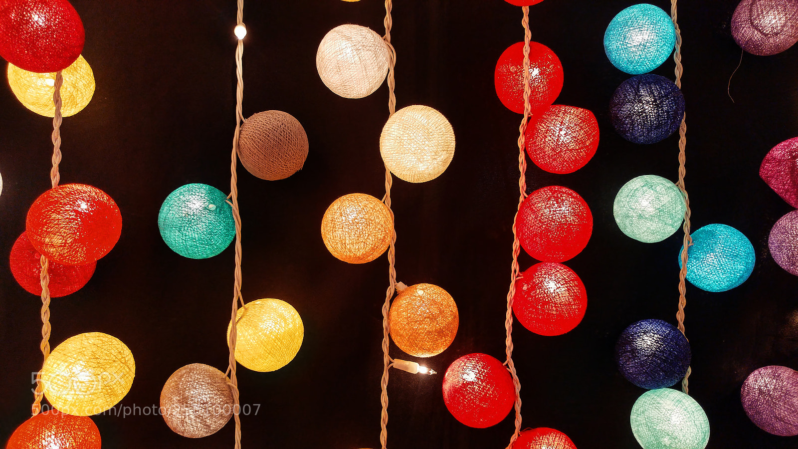 LG G5 sample photo. Lights photography