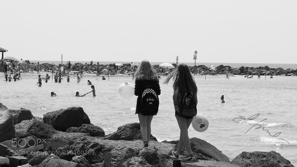 Olympus OM-D E-M5 II sample photo. Beach photography