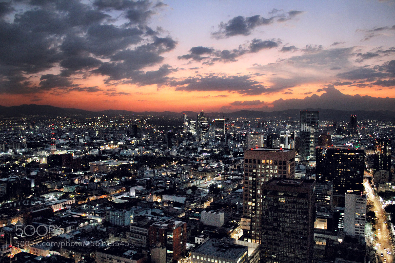 Canon EOS 1200D (EOS Rebel T5 / EOS Kiss X70 / EOS Hi) sample photo. Sunset in mexico city photography