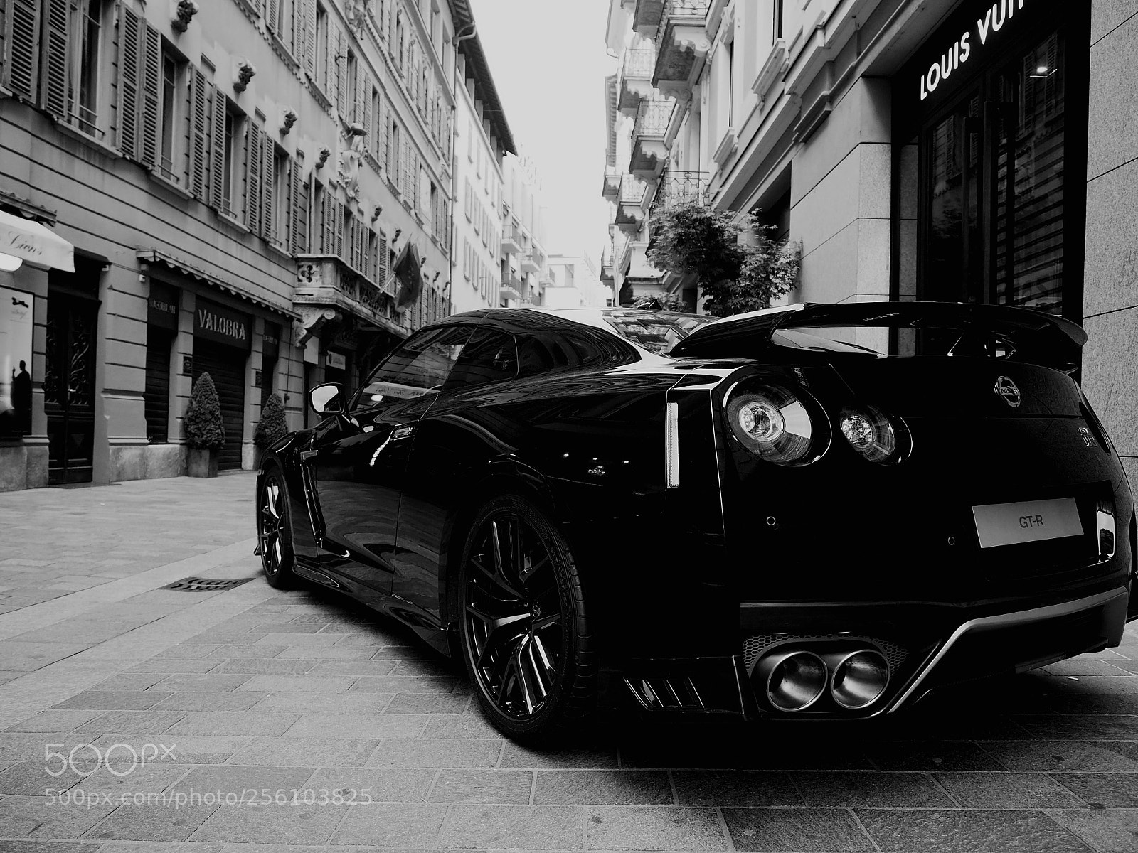 Olympus OM-D E-M10 III sample photo. #musclecars #gtr #dark dropex photography