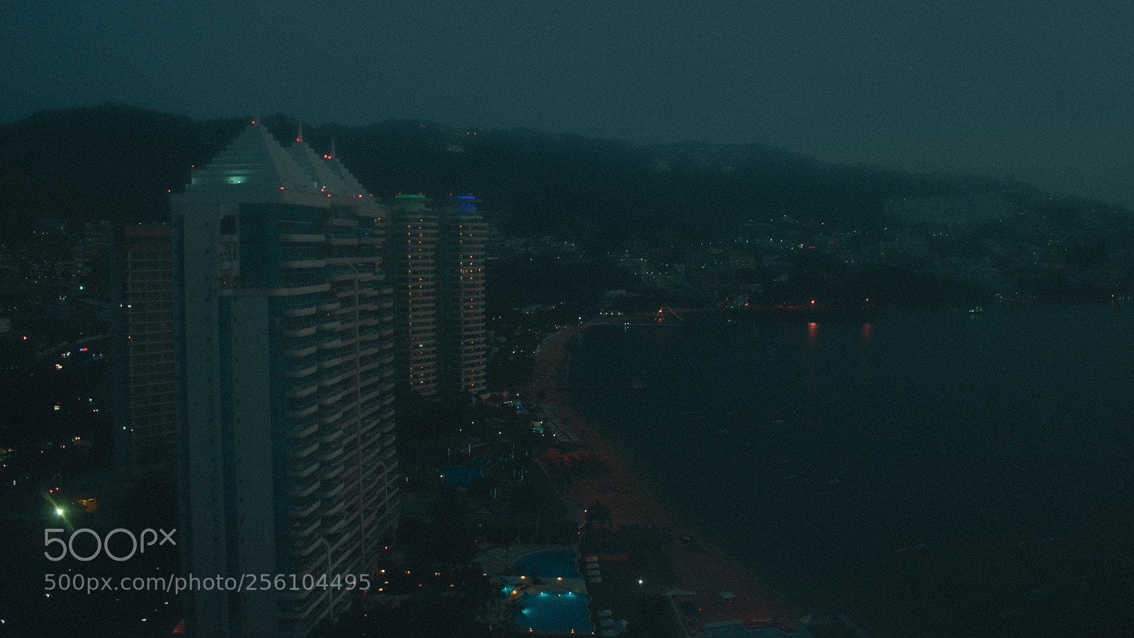 Nikon D7100 sample photo. The last day photography
