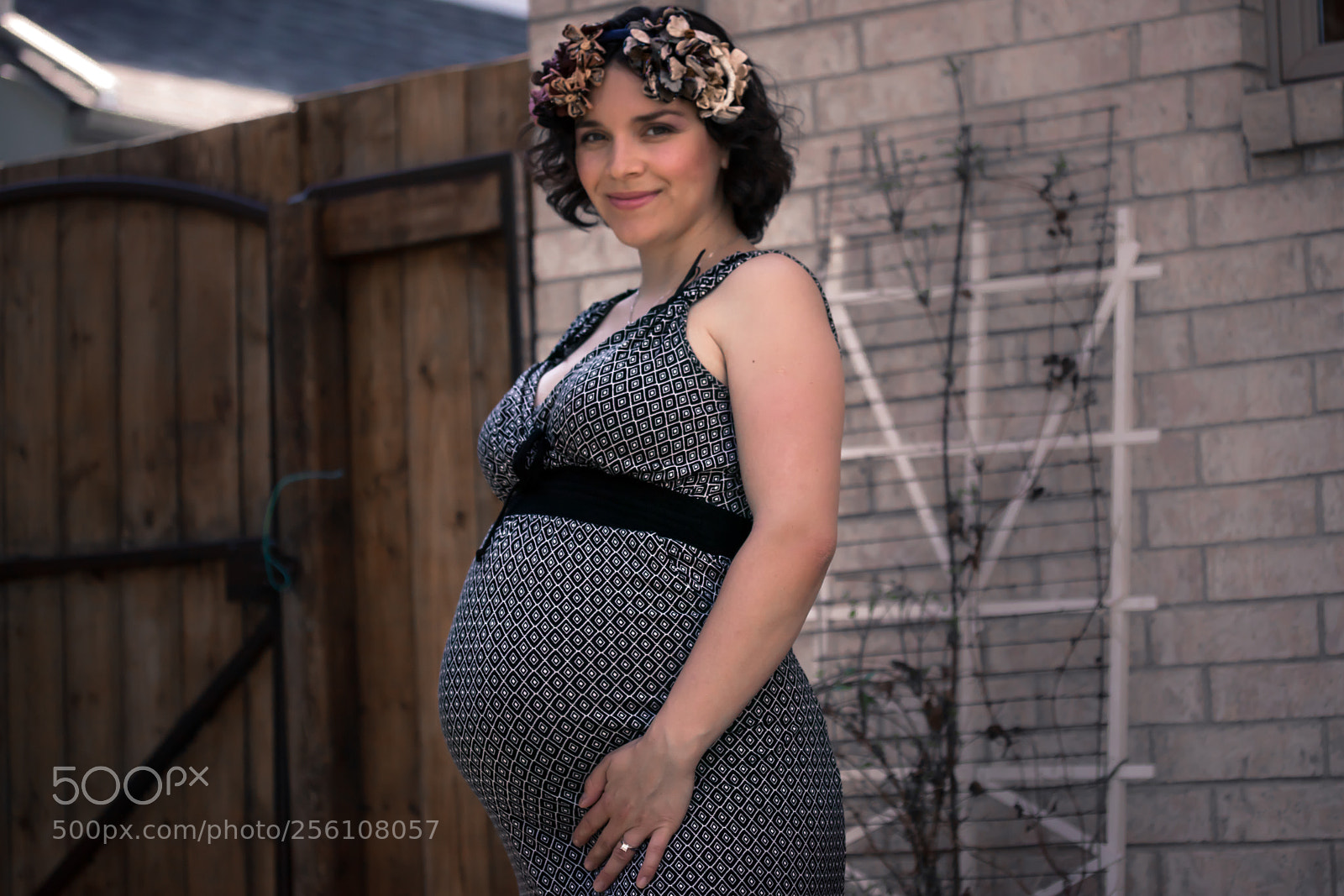 Canon EOS 80D sample photo. Sprouting mama photography