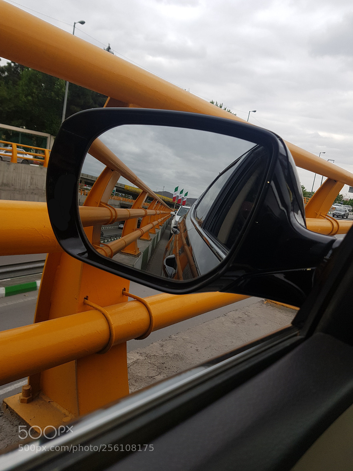 Samsung Galaxy S8+ sample photo. Mirror photography