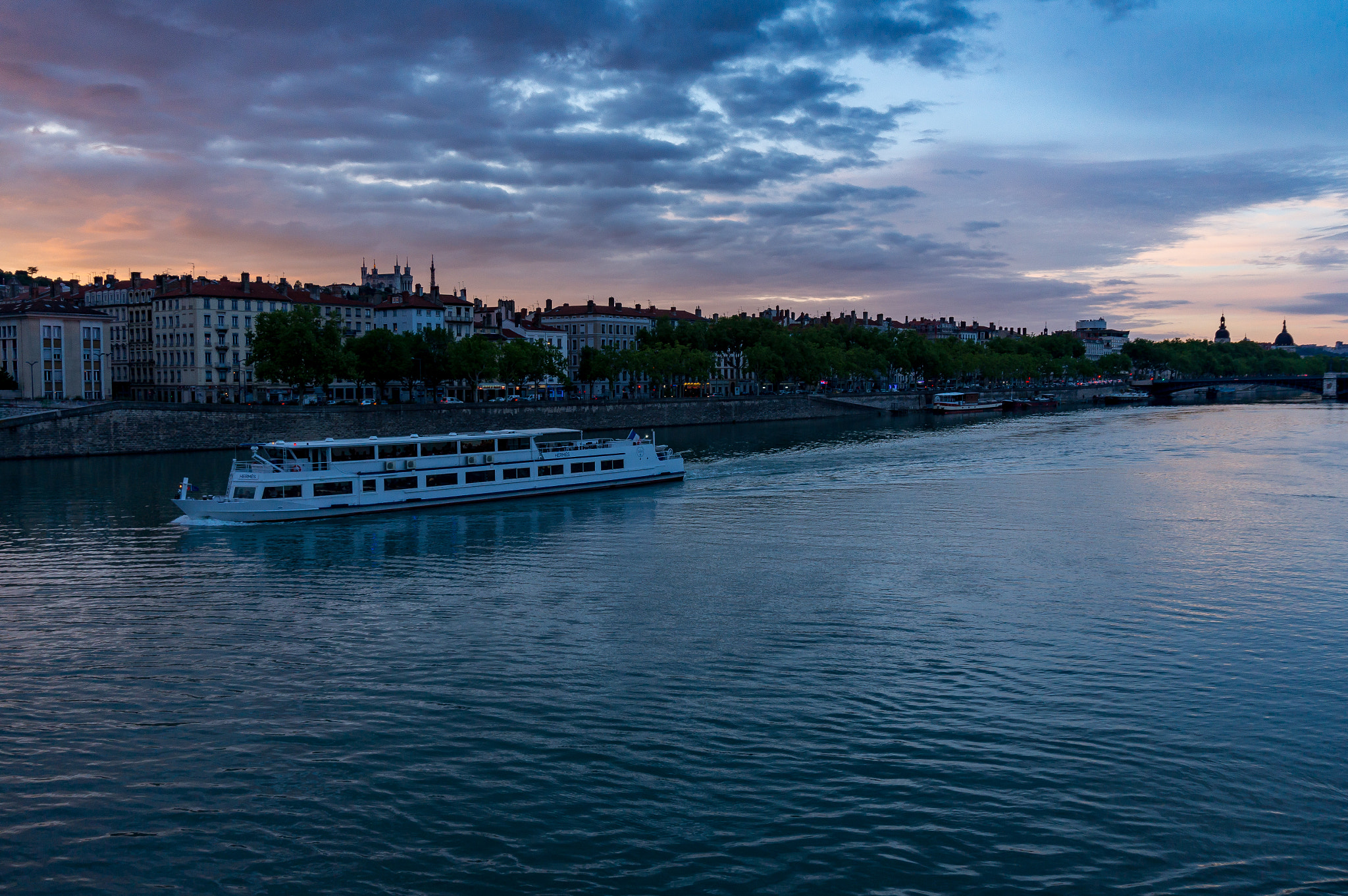 Sony Alpha NEX-3N sample photo. Coucher de soleil sur fourvière photography