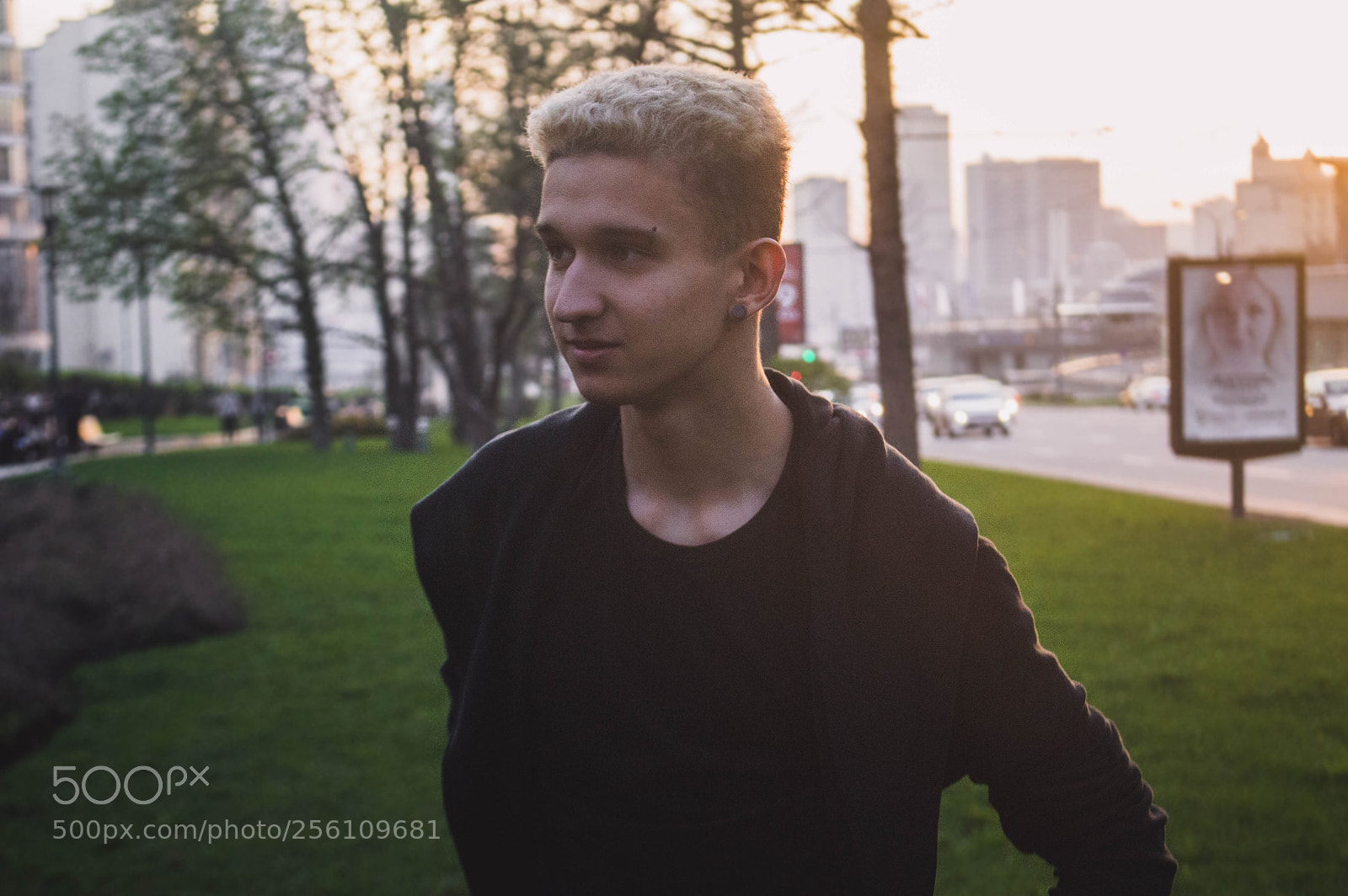 Nikon D3200 sample photo. Teenager photography