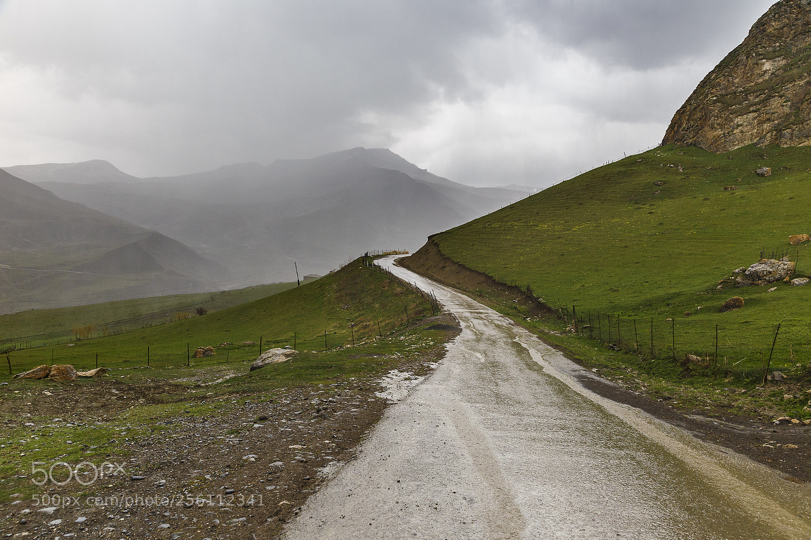 Canon EOS 6D sample photo. Mountain road in a photography