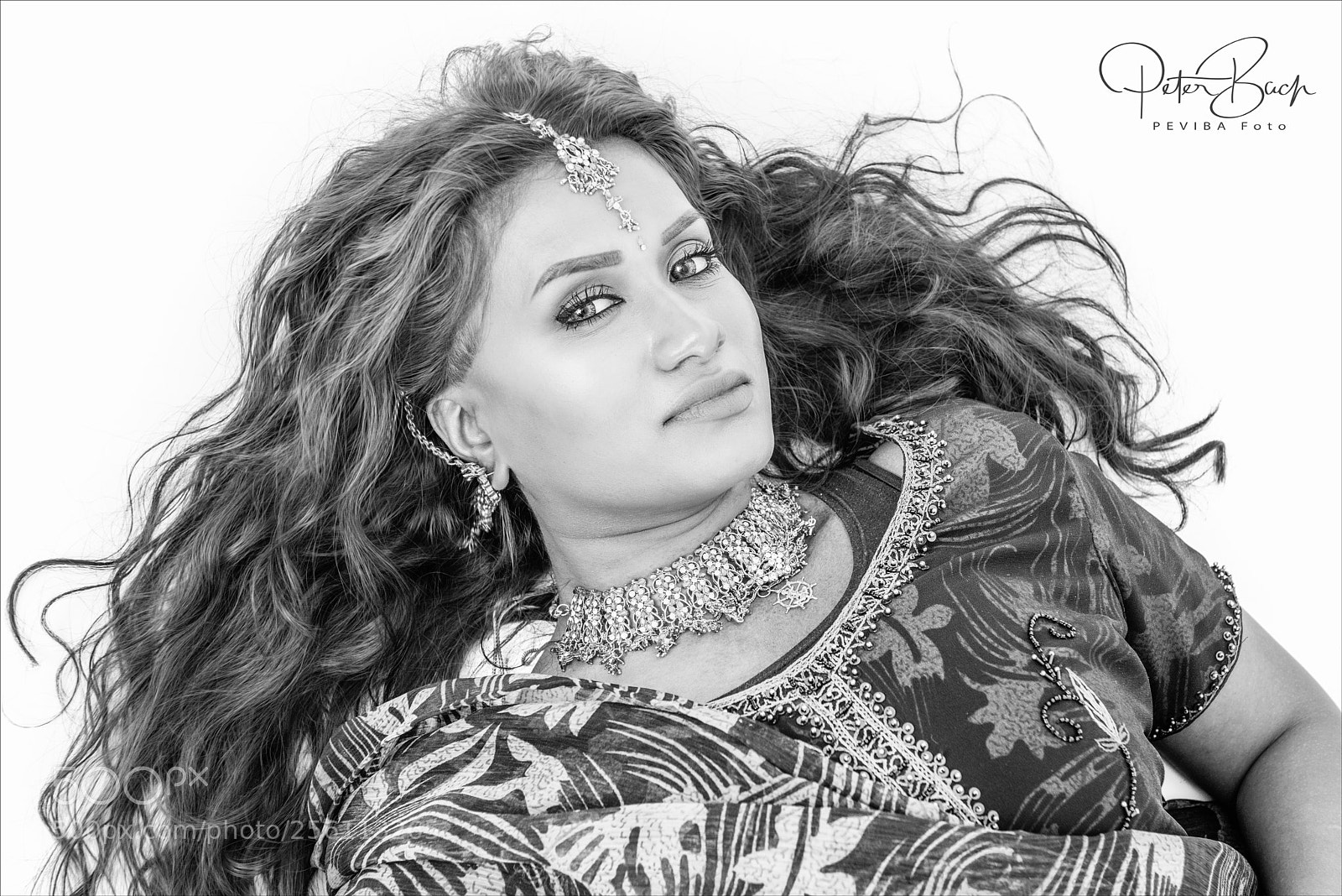 Nikon D800 sample photo. Seductive girl (bw) photography