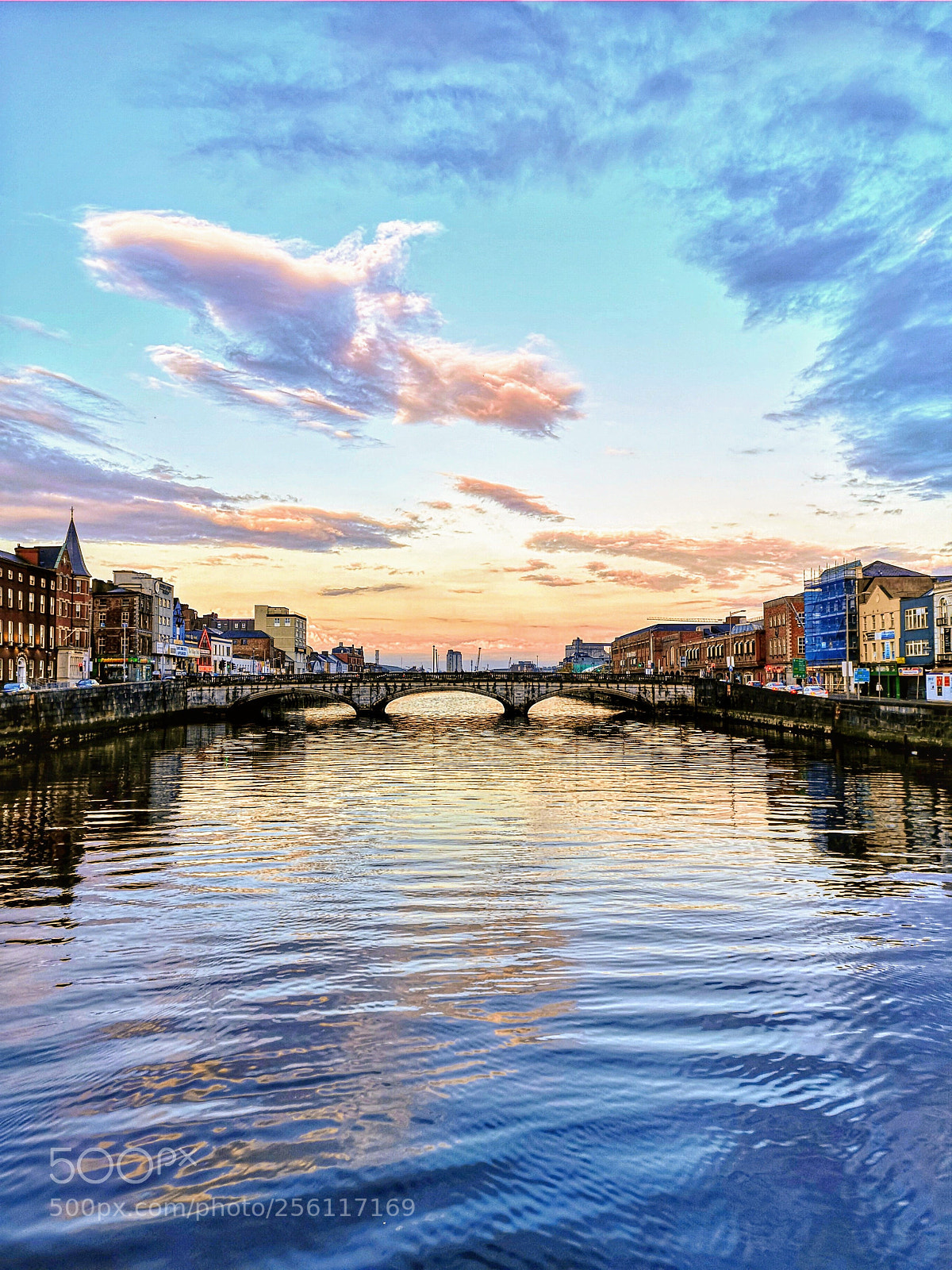 HUAWEI CLT-L09 sample photo. Postcard view of cork photography