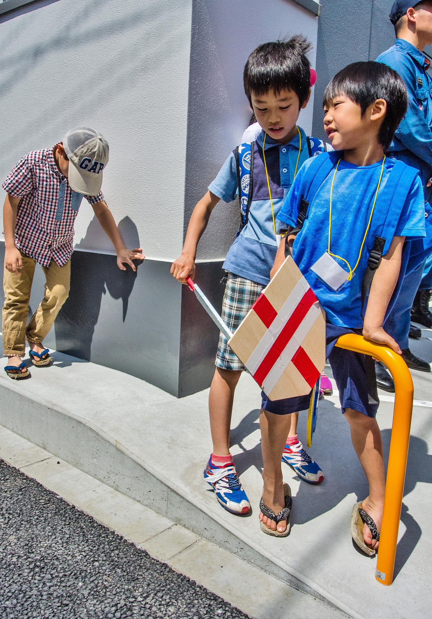 Nikon 1 V1 sample photo. Neighborhood children photography