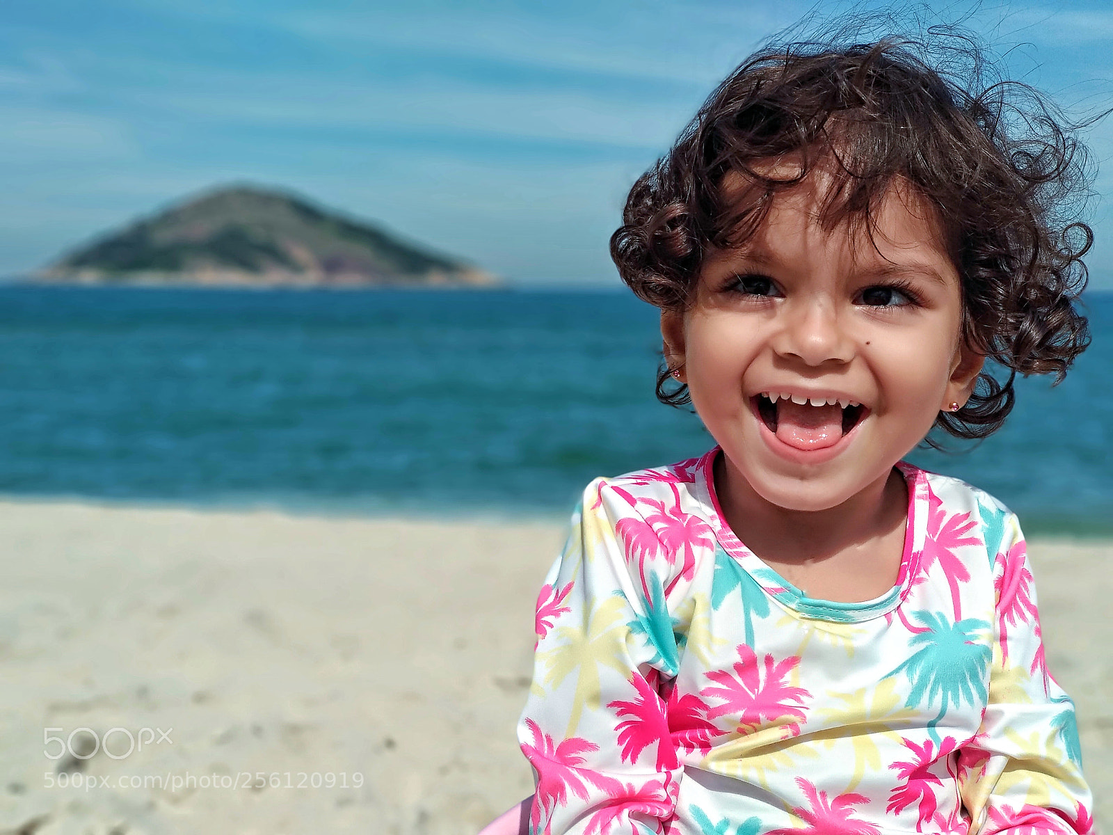 Xiaomi Mi A1 sample photo. Happy in the beach photography