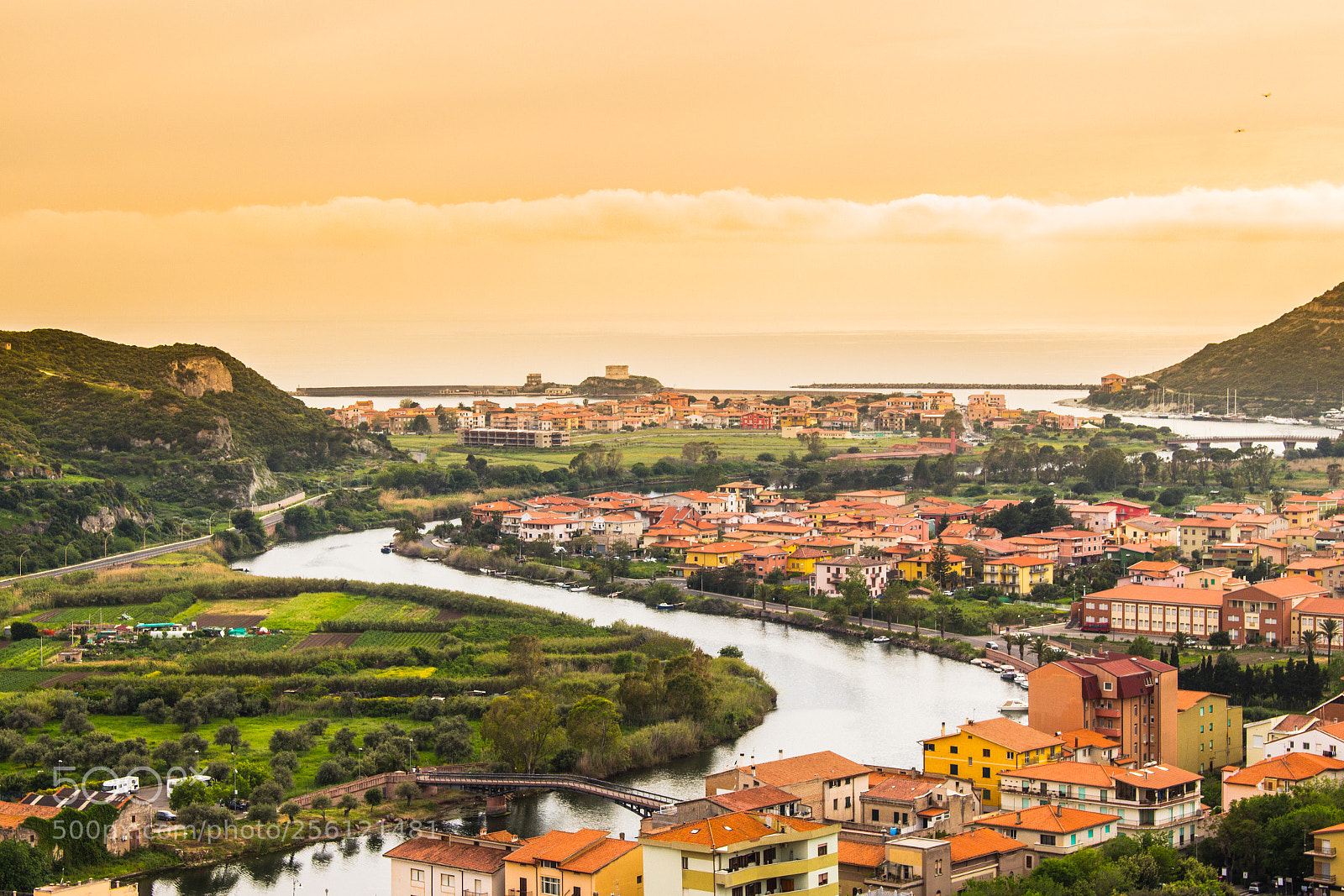 Canon EOS 700D (EOS Rebel T5i / EOS Kiss X7i) sample photo. View of bosa from photography