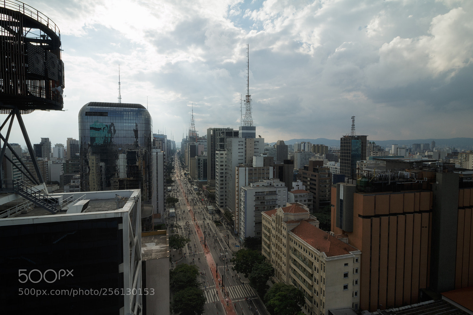 Canon EOS 70D sample photo. Paulista avenue in sao photography