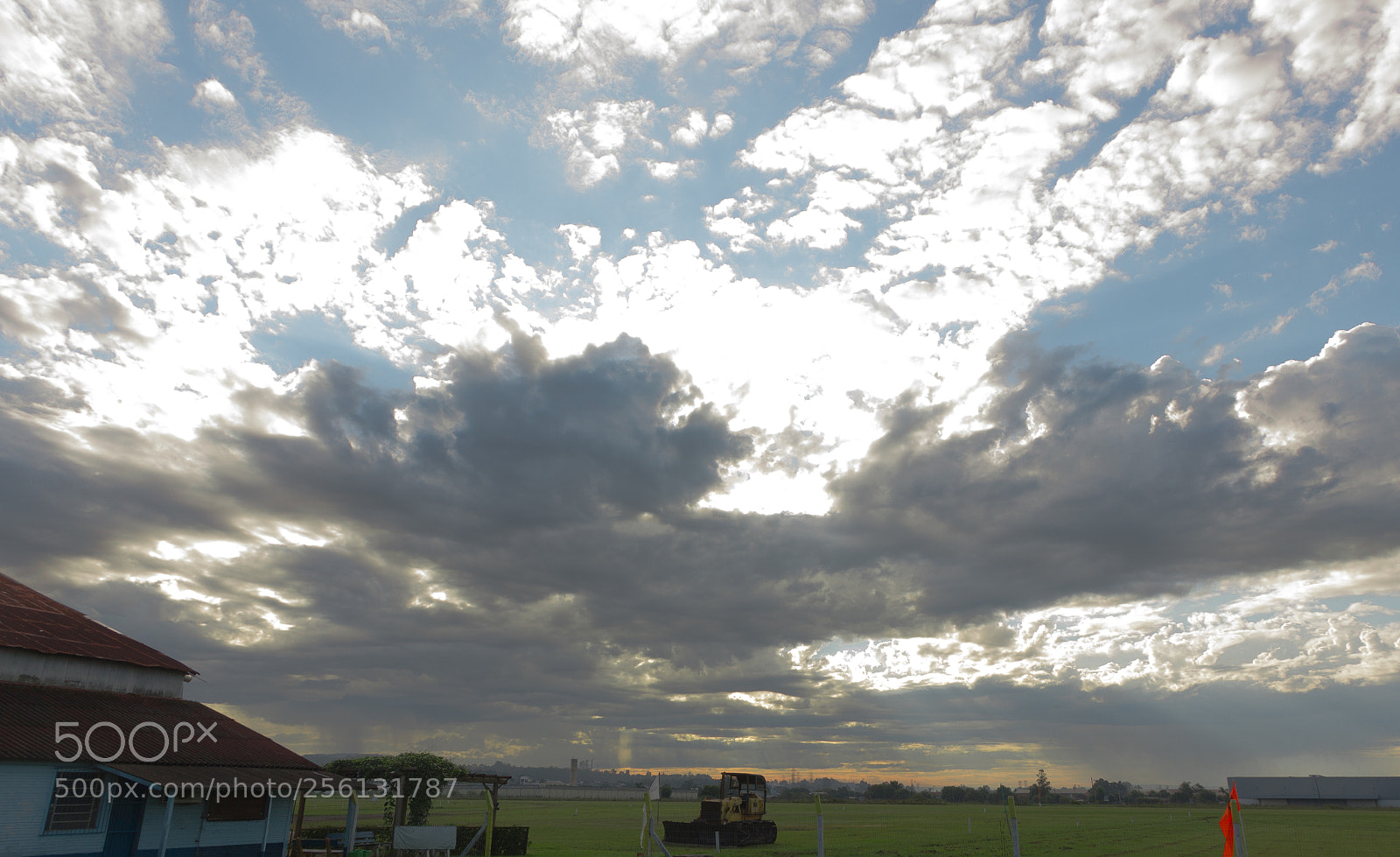 Canon EOS 550D (EOS Rebel T2i / EOS Kiss X4) sample photo. Clouds photography