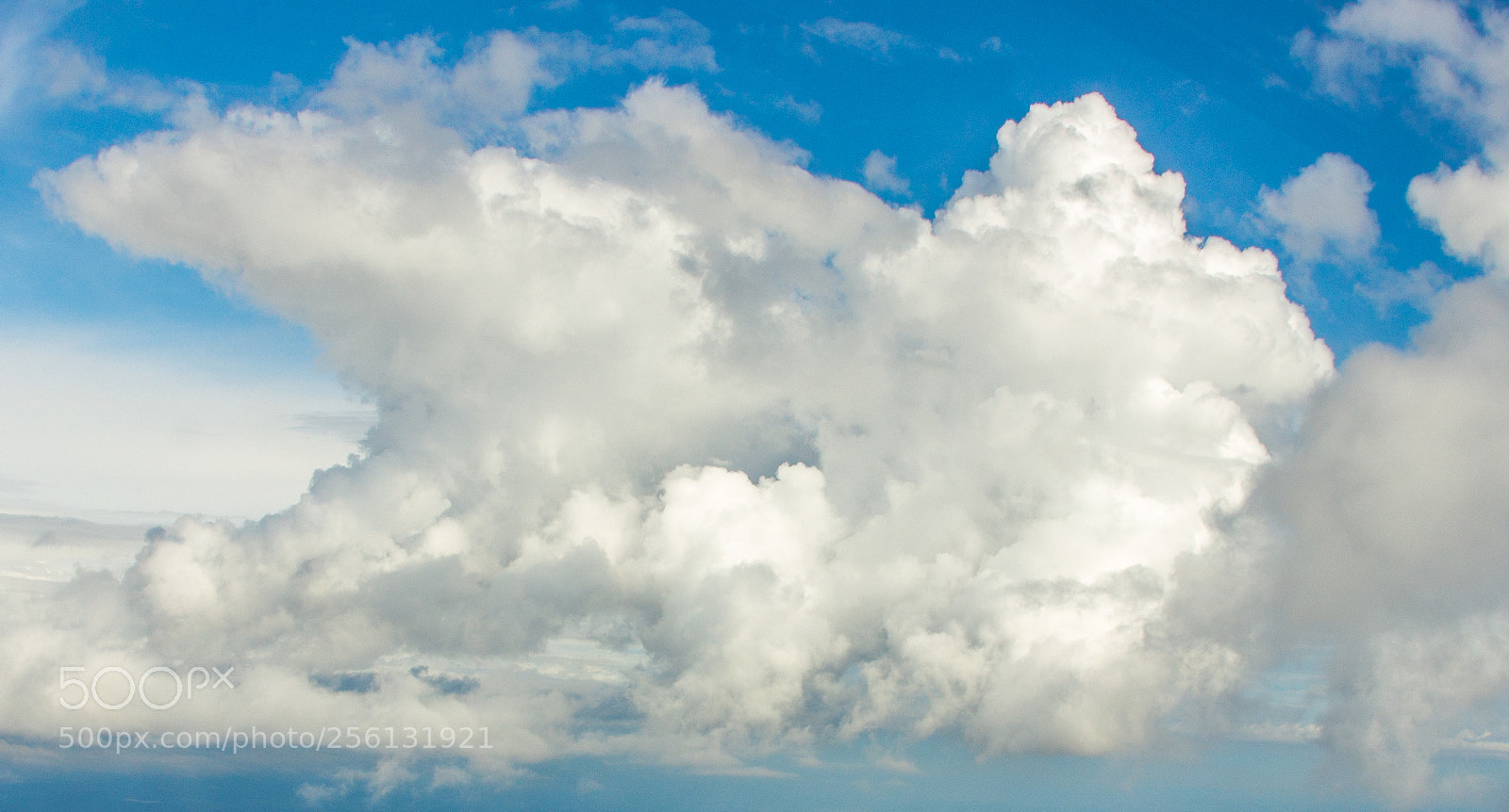 Canon EOS 550D (EOS Rebel T2i / EOS Kiss X4) sample photo. Clouds photography