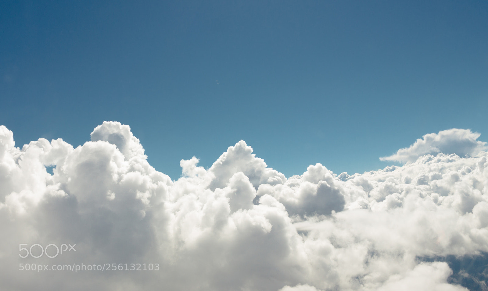 Canon EOS 550D (EOS Rebel T2i / EOS Kiss X4) sample photo. Clouds photography