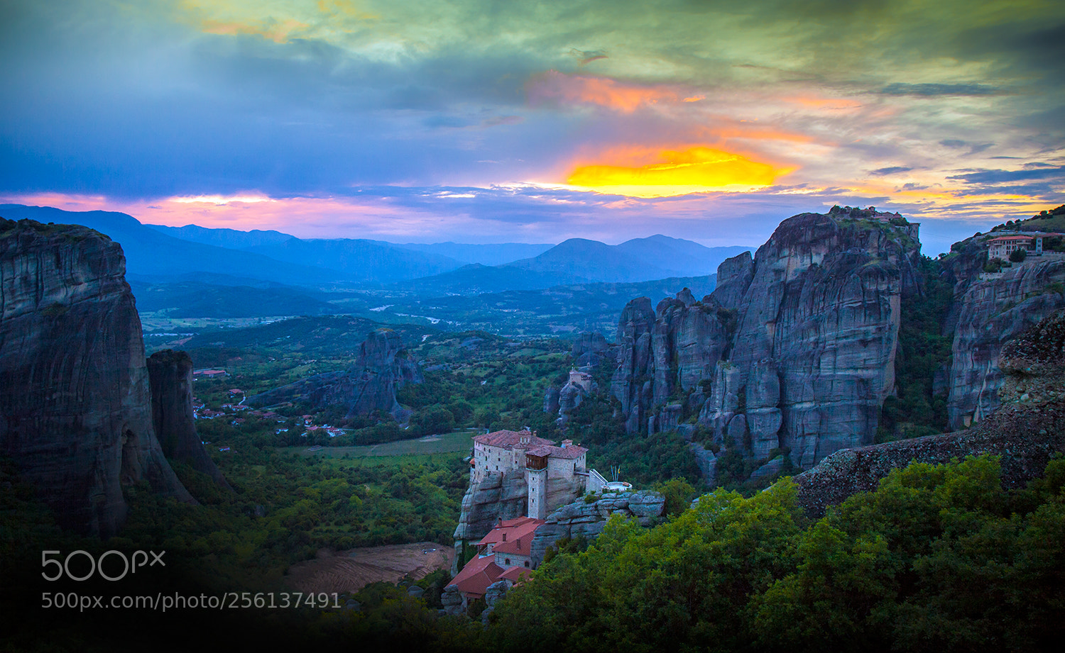 Canon EOS 5D Mark II sample photo. Monastery of metheora photography