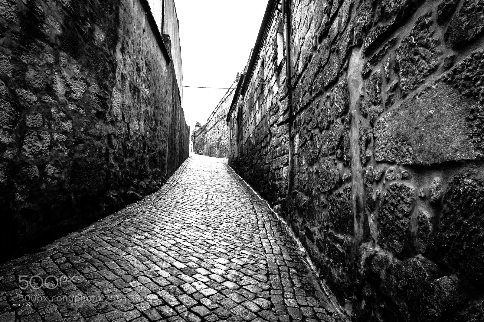 Canon EOS 60D sample photo. Old street photography