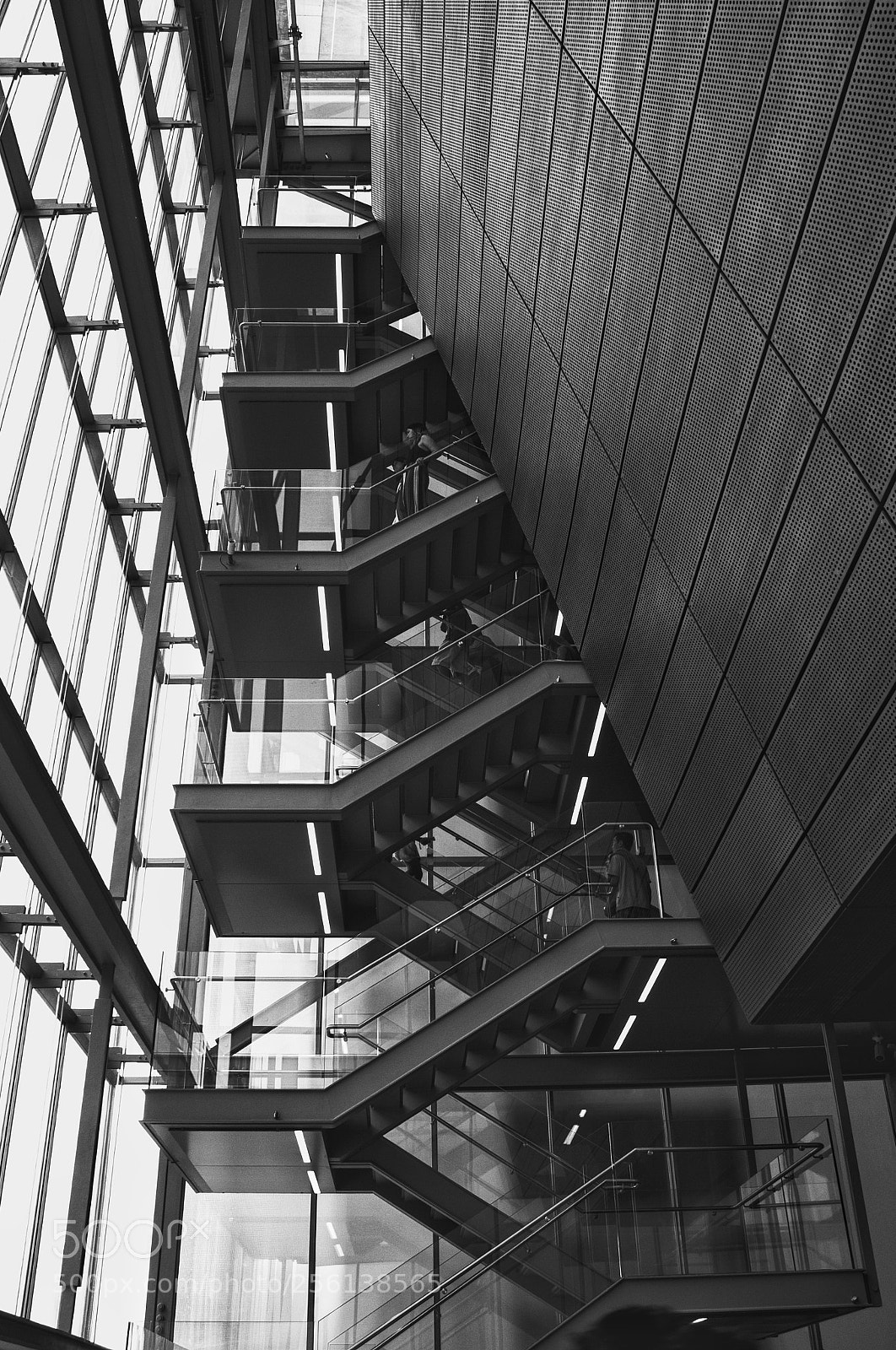 Canon EOS 700D (EOS Rebel T5i / EOS Kiss X7i) sample photo. Stairs: i photography