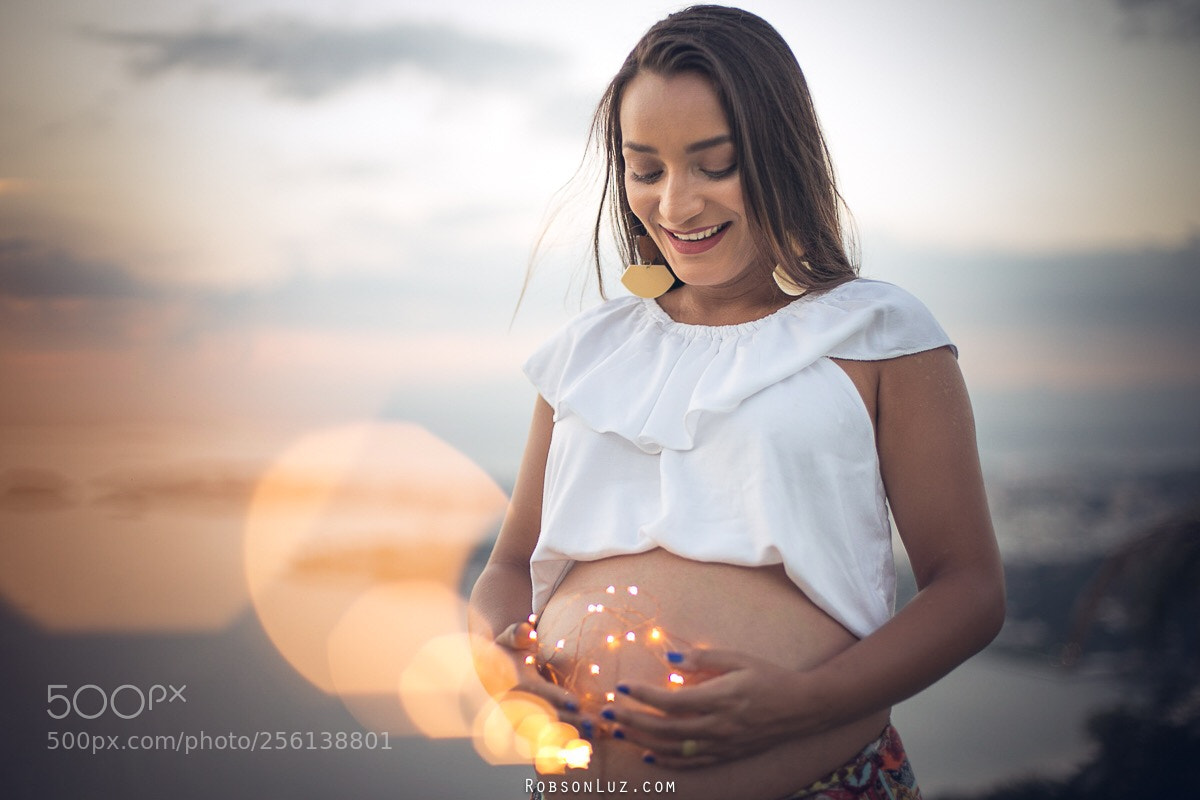 Canon EOS 6D sample photo. Light pregnance photography
