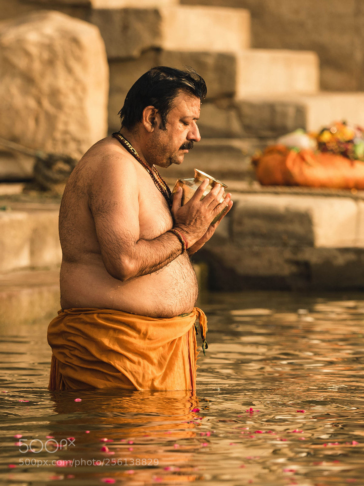 Olympus OM-D E-M5 II sample photo. Morning prayers in ganga photography