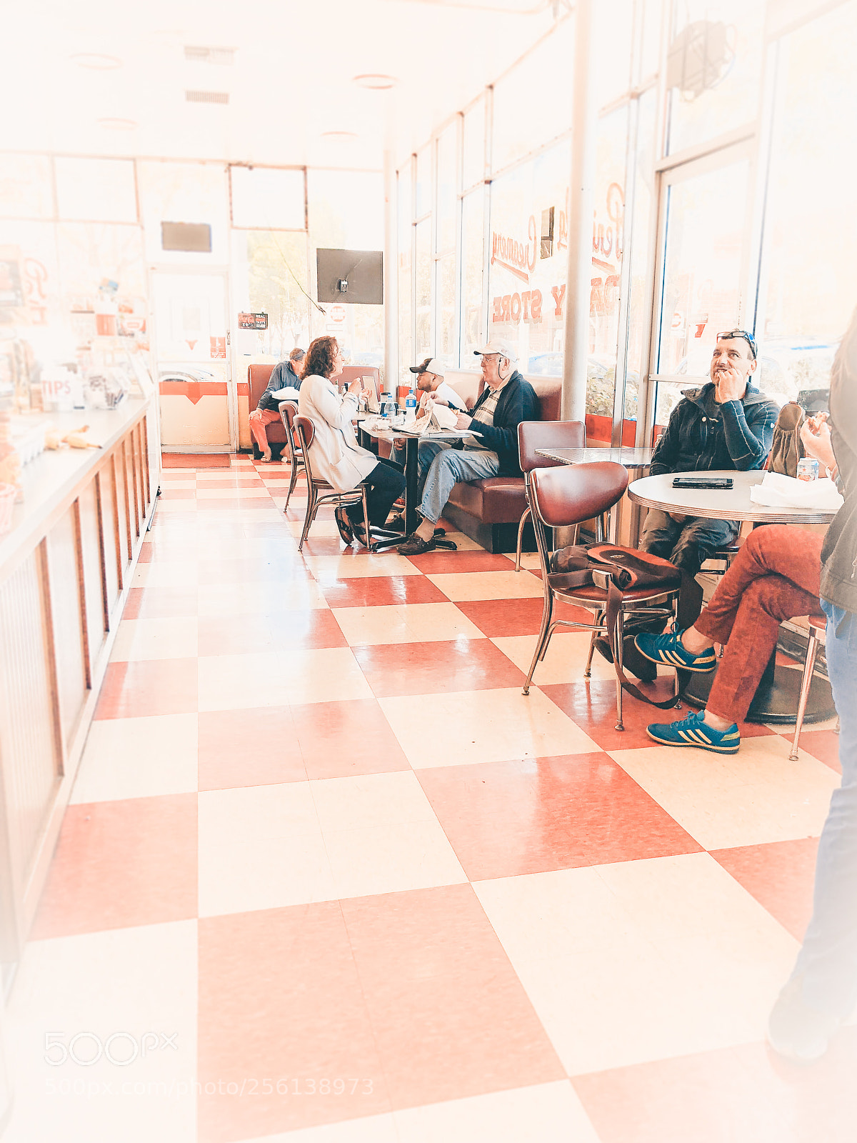 Apple iPhone X sample photo. Diner during lunch photography