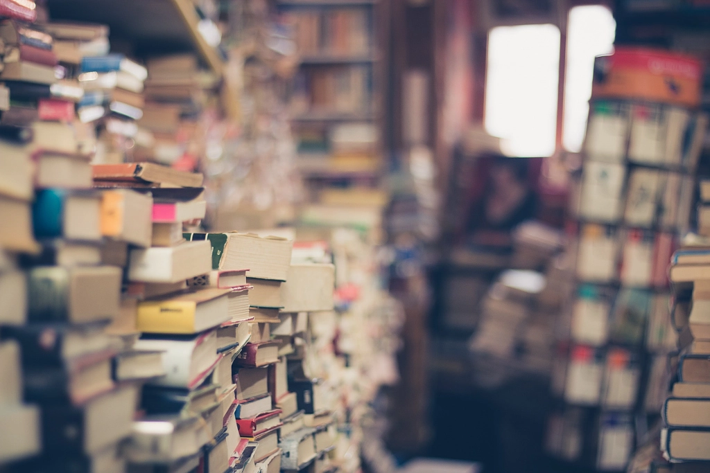 book stack books bookshop by Jacqueline and Kevin Reape on 500px.com