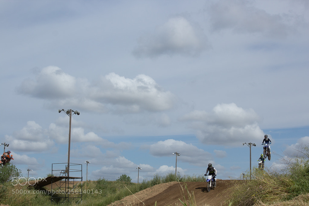 Canon EOS 600D (Rebel EOS T3i / EOS Kiss X5) sample photo. Img photography