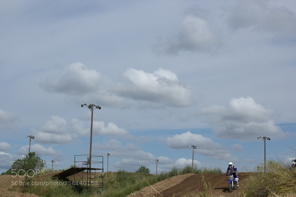Canon EOS 600D (Rebel EOS T3i / EOS Kiss X5) sample photo. Img photography
