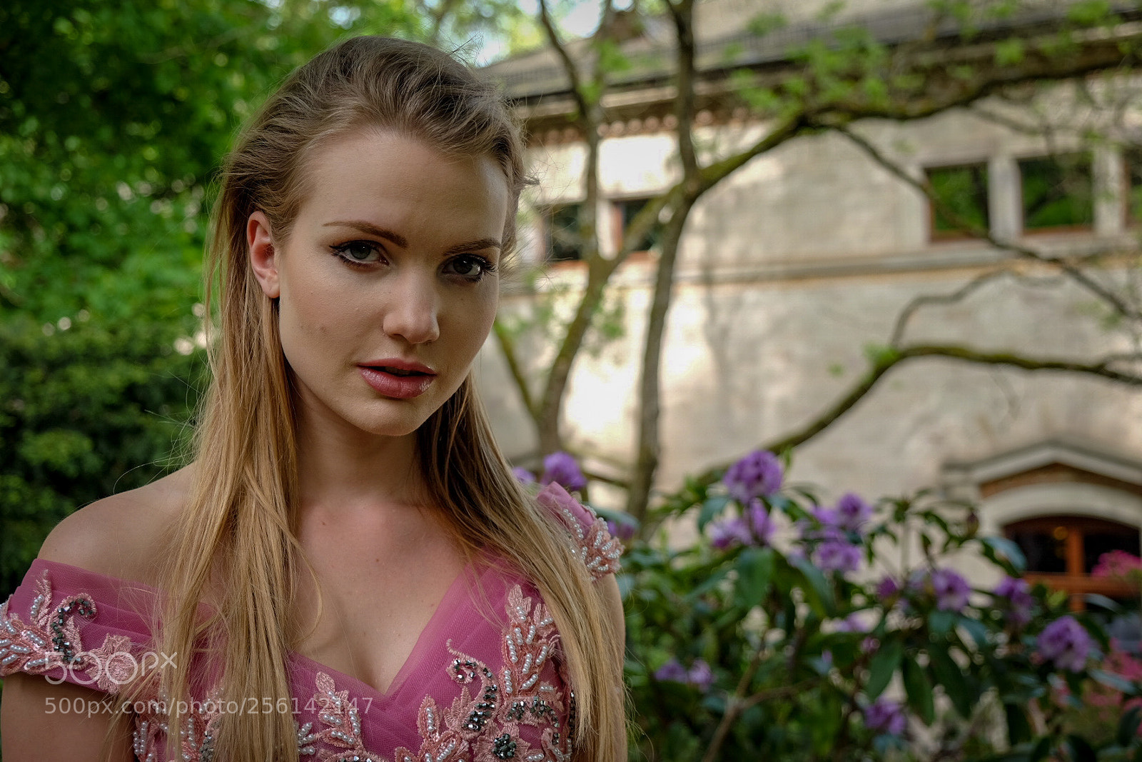 Fujifilm X-T1 sample photo. Princess in the park photography