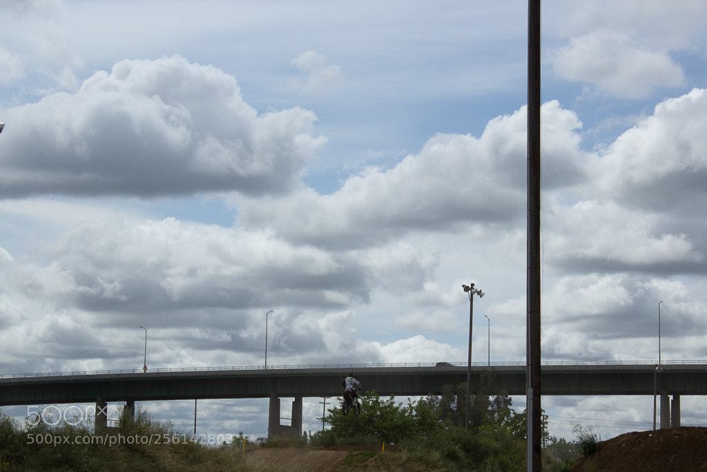 Canon EOS 600D (Rebel EOS T3i / EOS Kiss X5) sample photo. Img photography
