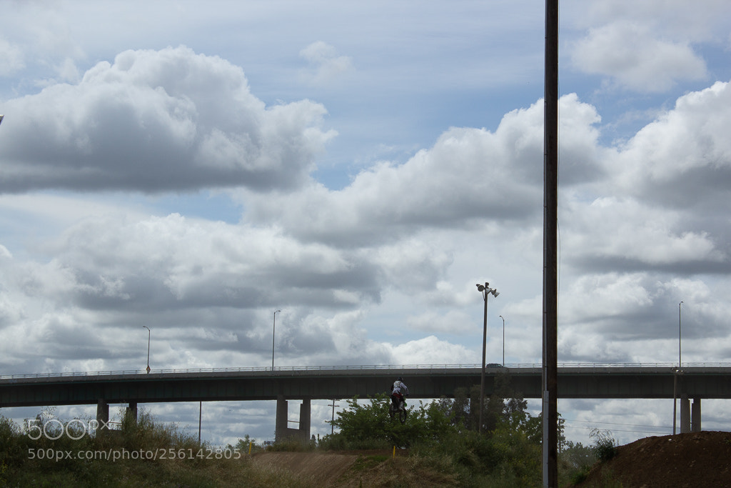 Canon EOS 600D (Rebel EOS T3i / EOS Kiss X5) sample photo. Img photography