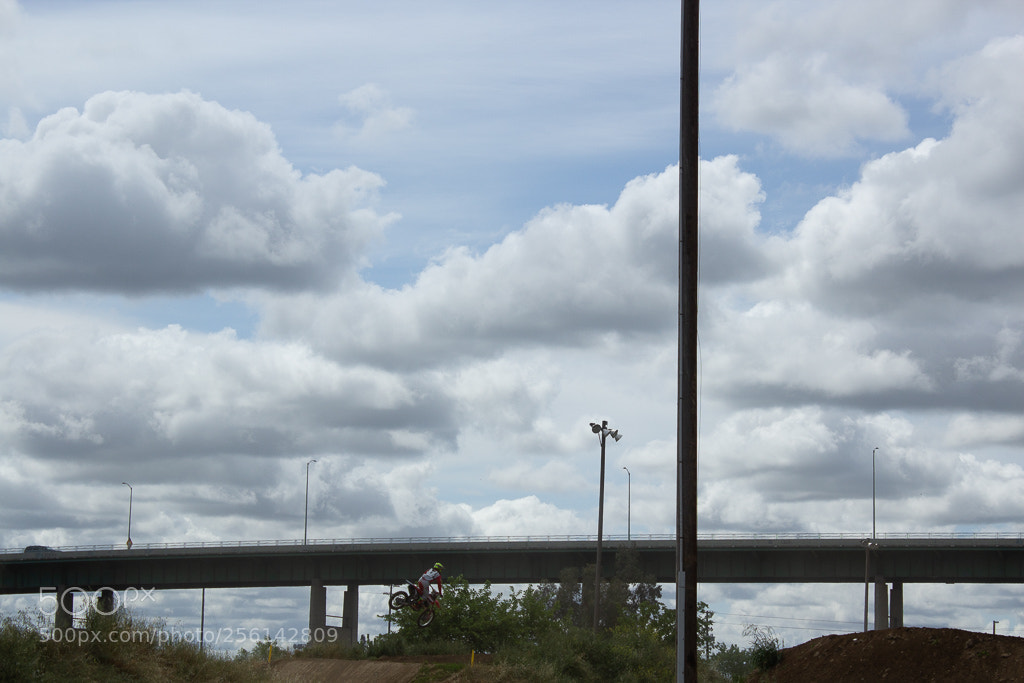 Canon EOS 600D (Rebel EOS T3i / EOS Kiss X5) sample photo. Img photography