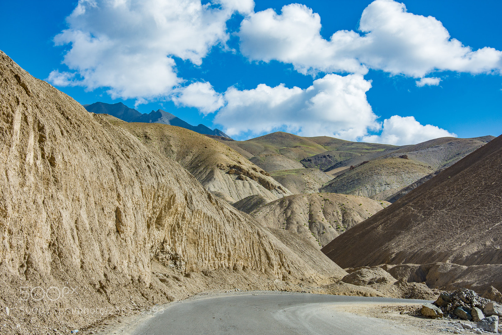 Nikon D7200 sample photo. Mounds on hills... photography