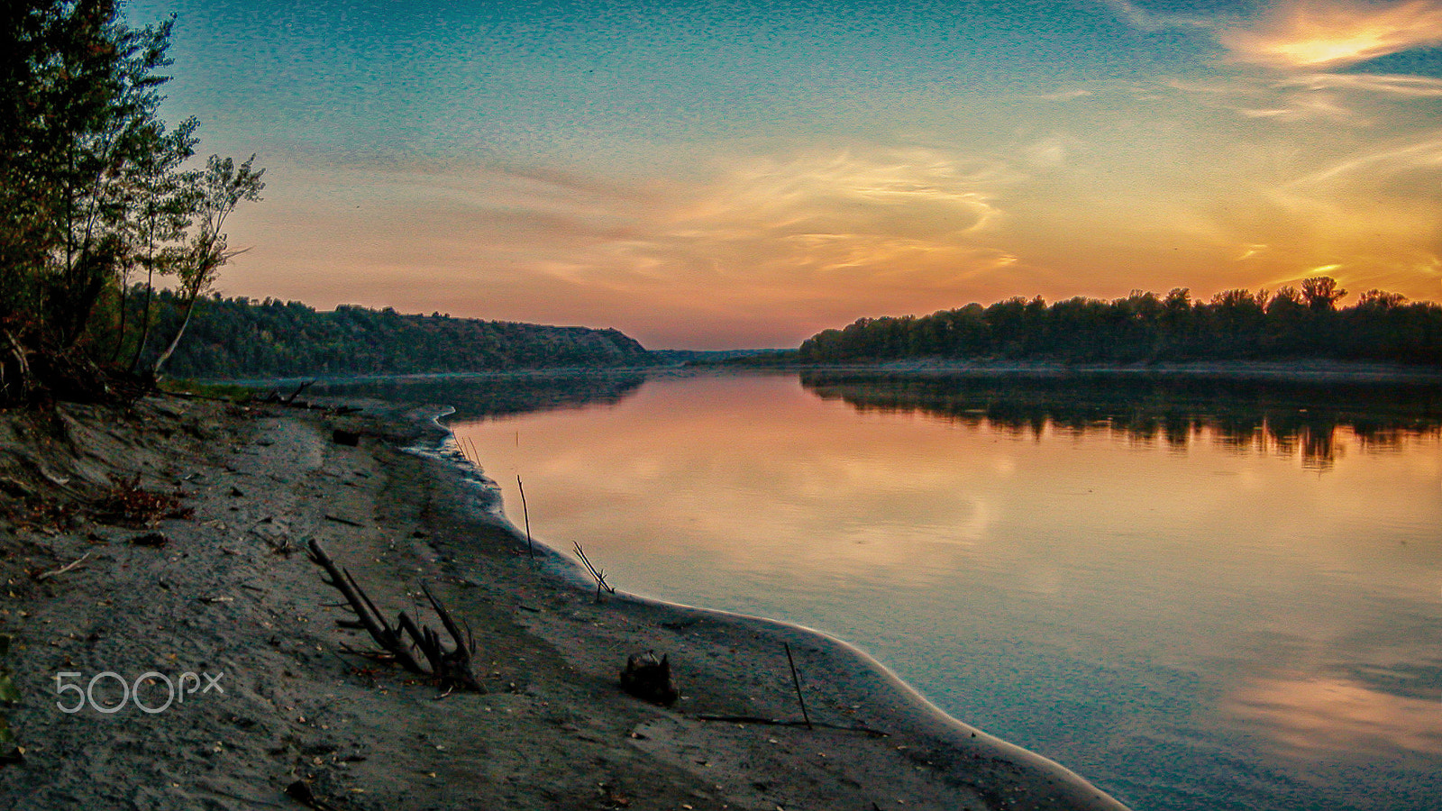 Olympus C700UZ sample photo. Summer sunset on the river photography