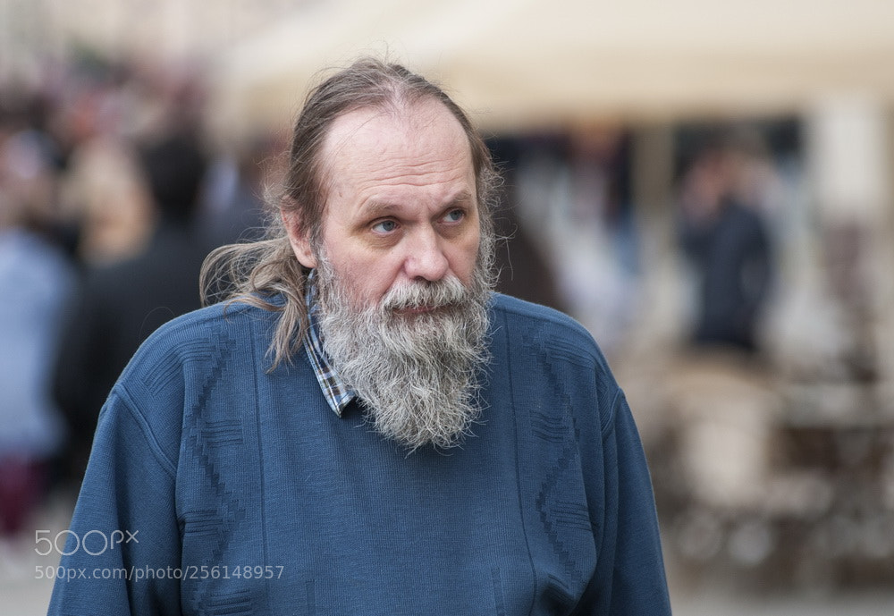 Nikon D3 sample photo. A bearded passerby(5) photography